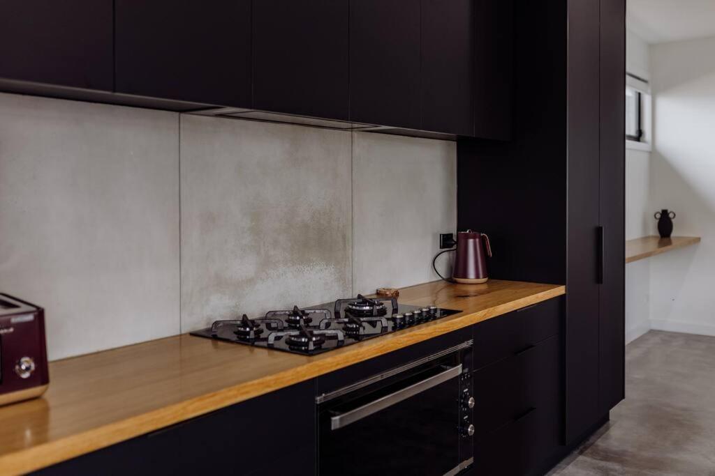 Scandi At Stieglitz Sleeps 6 Modern & Stylish Holiday home *
