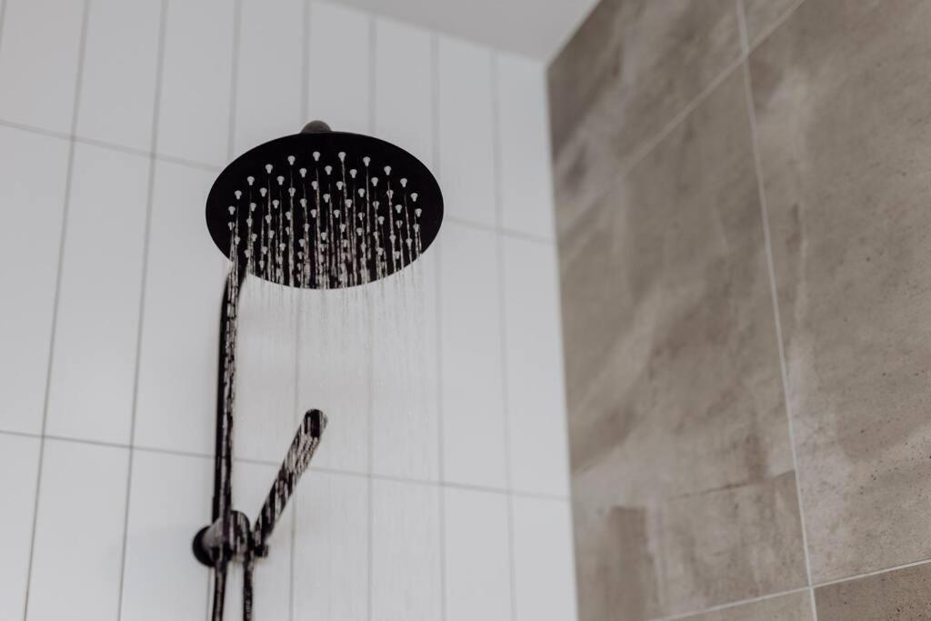 Scandi At Stieglitz Sleeps 6 Modern & Stylish Holiday home St Helens